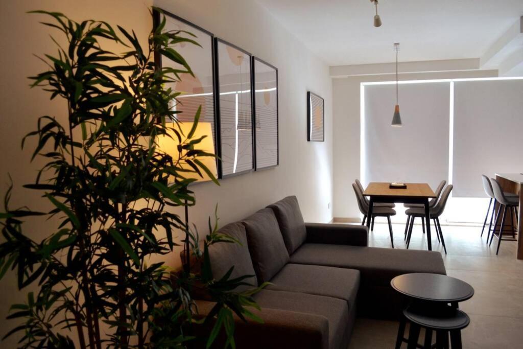 Sliema, Stylish 2 Bedroom Apartment With Parking Exterior foto